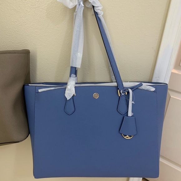 Tory Burch Handbags - Tory Burch Robinson handbag